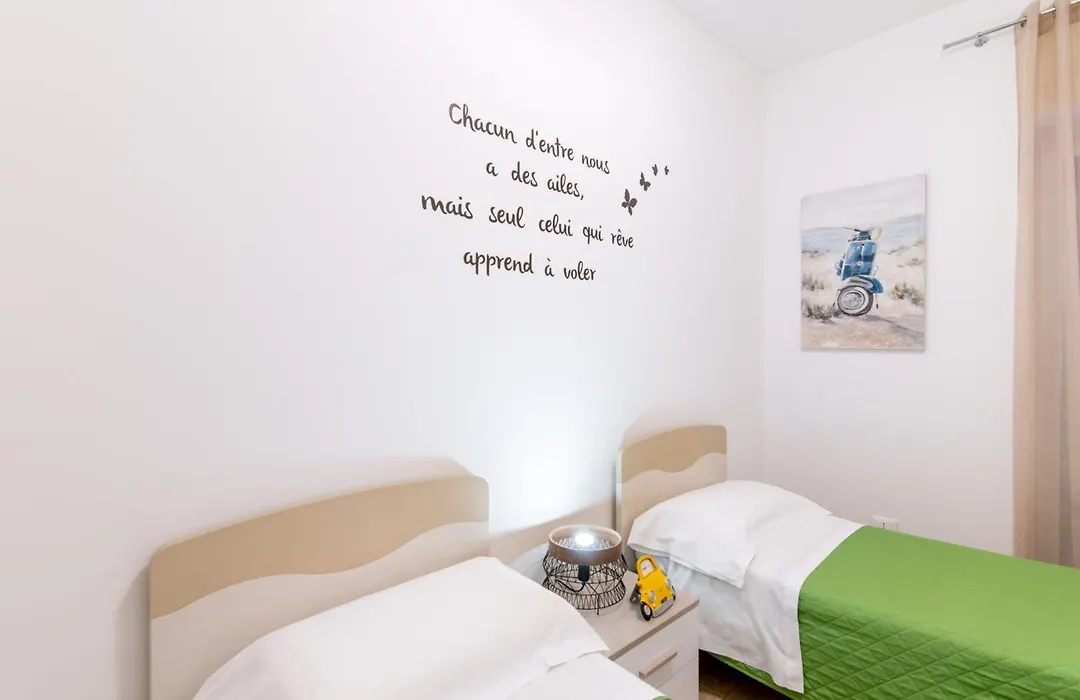 Stabile 38 Apartments-1